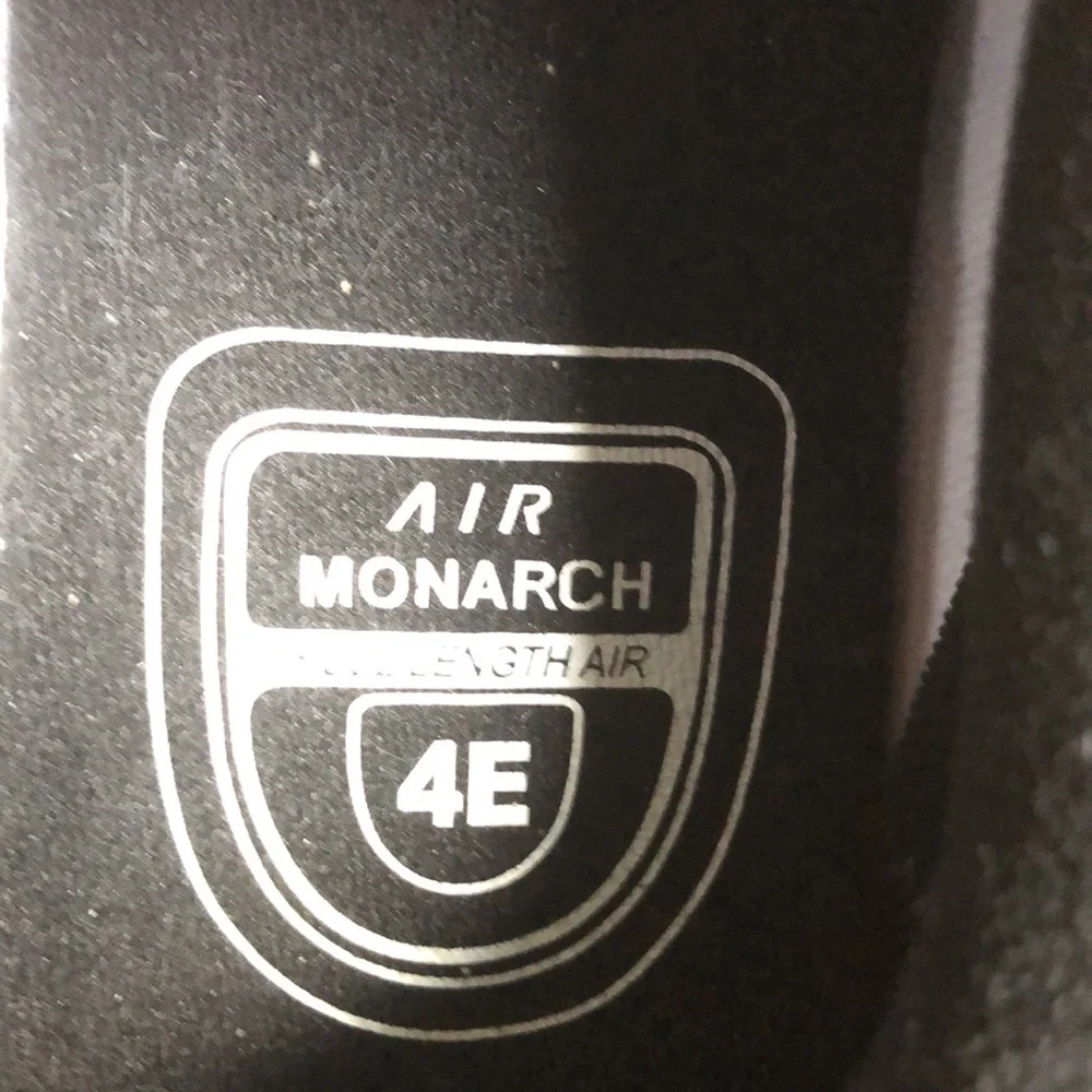 NEW! Men's Nike Air Monarch IV Cross Trainers - Picture 5 of 7